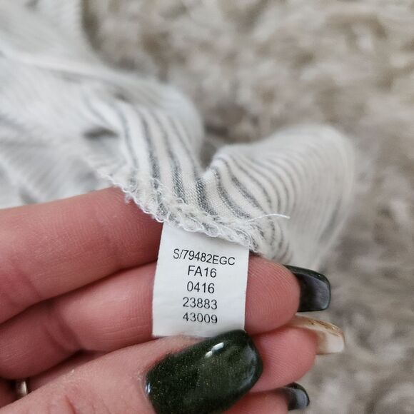 American Rag Tunic Tank with Long Side Tails White with Gray Stripes Size Medium - Picture 6 of 10